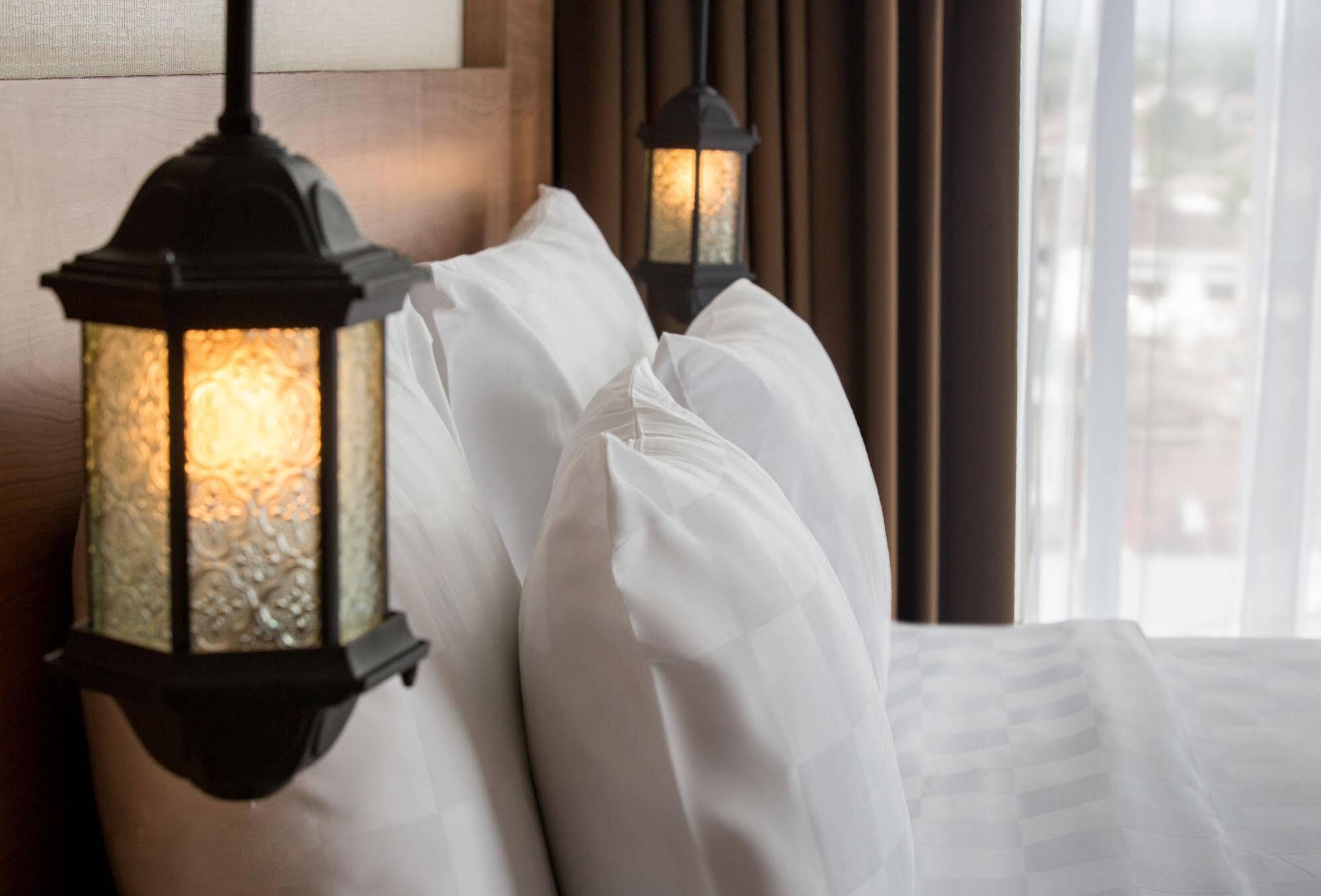Khas Tugu Hotel Yogyakarta Ngoại thất bức ảnh