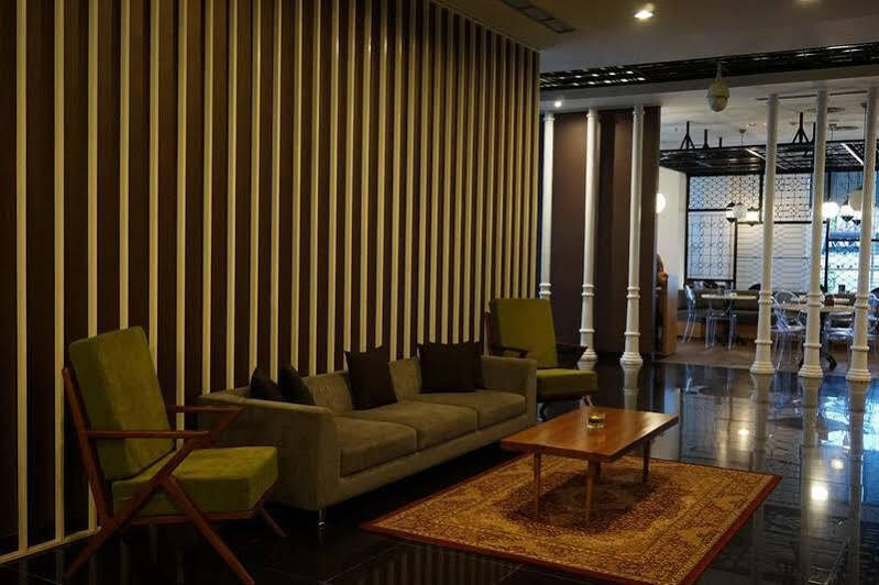Khas Tugu Hotel Yogyakarta Ngoại thất bức ảnh